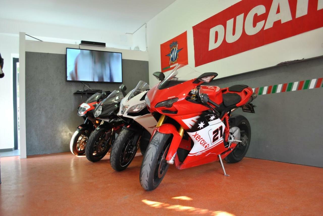 Italian Piston House Sport Moto Rent Bed & Breakfast Millesimo Exterior photo